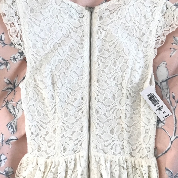 BNWT ARITZIA TALULA BELGRAVIA WHITE LACE DRESS 00 - Picture 3 of 5